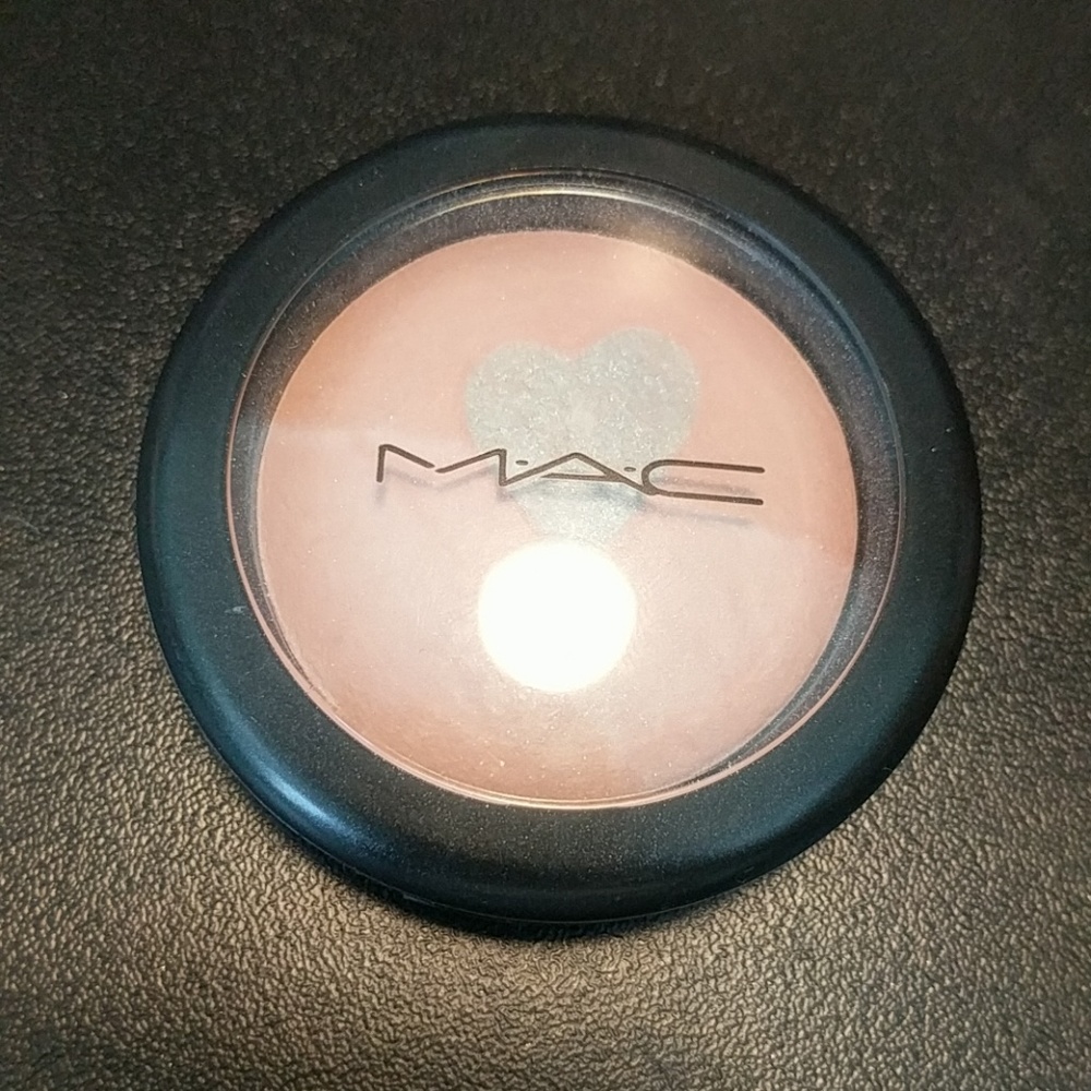 Mac miss behave blush